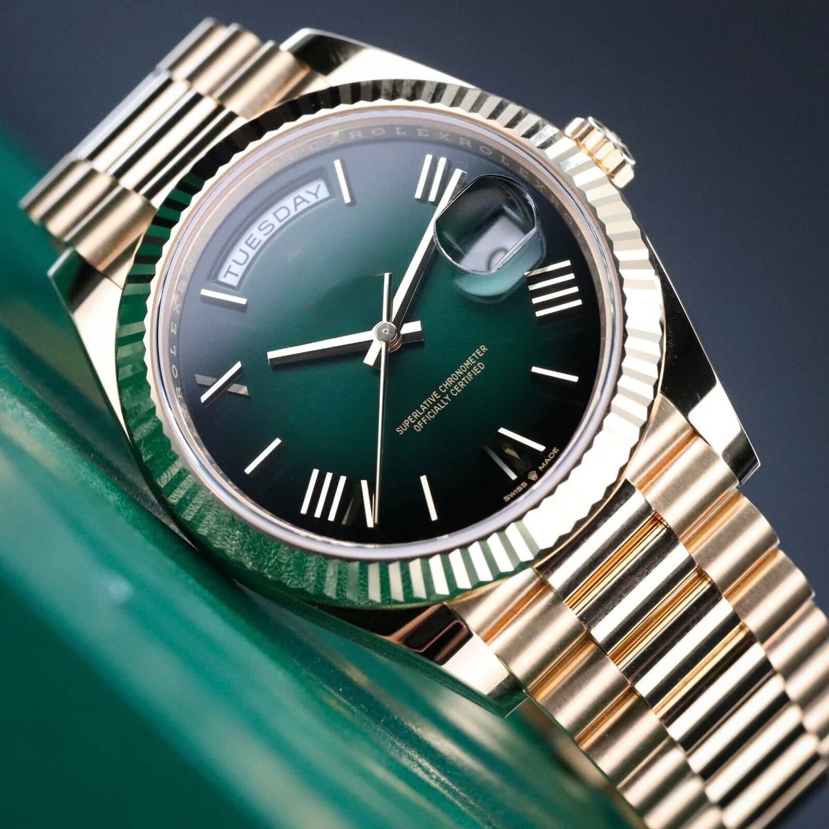 LUCENT Sol-Luna (Day Date) 40MM Yellow Gold Automatic Watch Green Ombre Dial